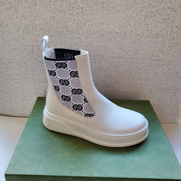 NIB Gucci Chelsea GG inlets white leather pull on booties IT 39 US 9 - Picture 2 of 7